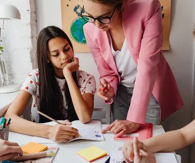 Szkoła Językowa "Star Kids" – Centrum Języków Obcych | Angielski Dla Dzieci | Korepetycje Angielski | Kursy Językowe Lubin